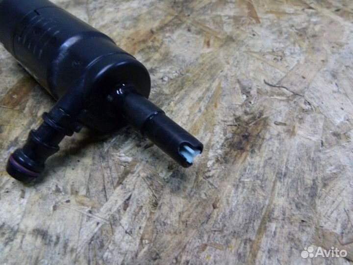 Насос омывателя фар VW Jetta 2006-2011