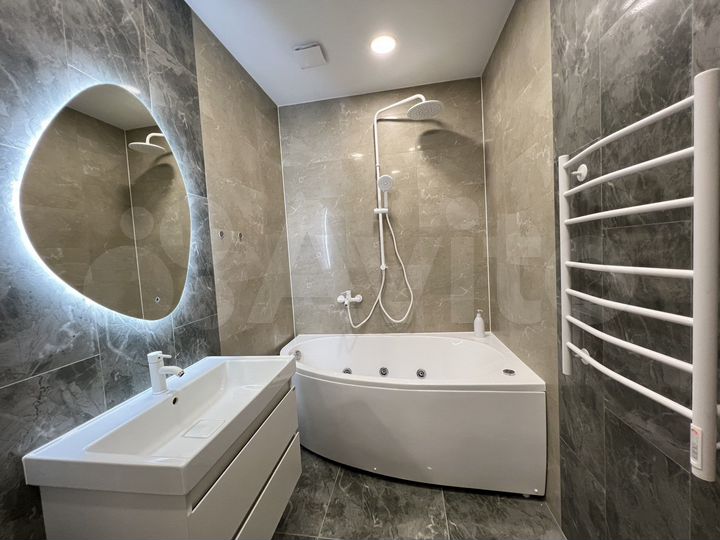 2-к. квартира, 60 м², 2/22 эт.