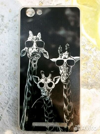 Бампер на смартфон