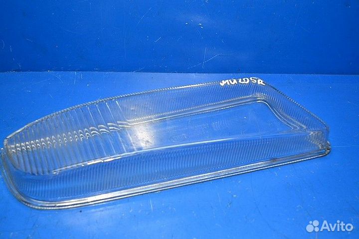 Стекло противотуманной фары, правое MAN TGX 18.680 (01.07)