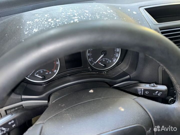 Руль Skoda Octavia A5 1.4 МКПП 2011