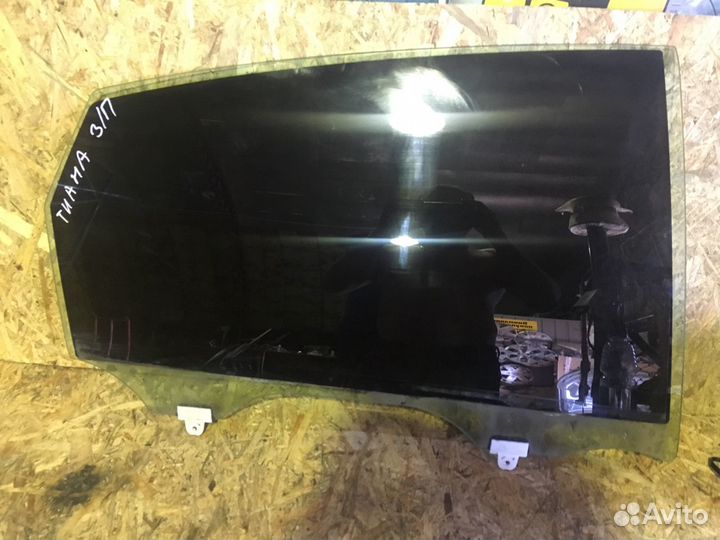 Ниссан Тиана стекло заднее правое