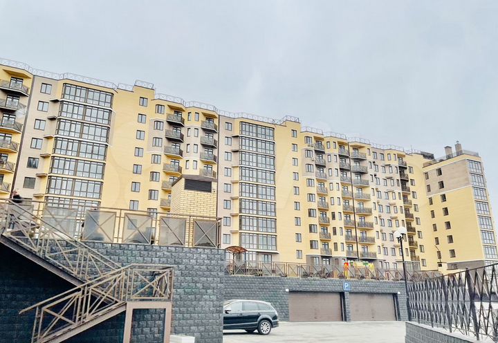 2-к. квартира, 86 м², 1/10 эт.