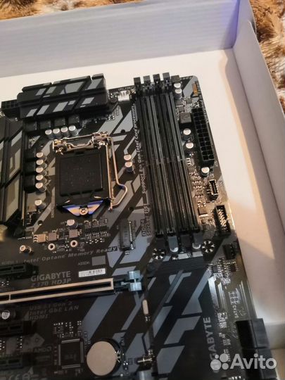 Материнская плата gigabyte z370