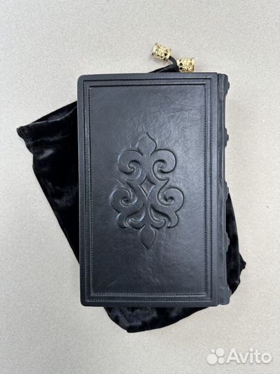 Крестный отец. Марио Пьюзо(подарочная кож. книга)