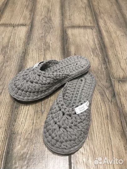 Домашние тапочки вязаные