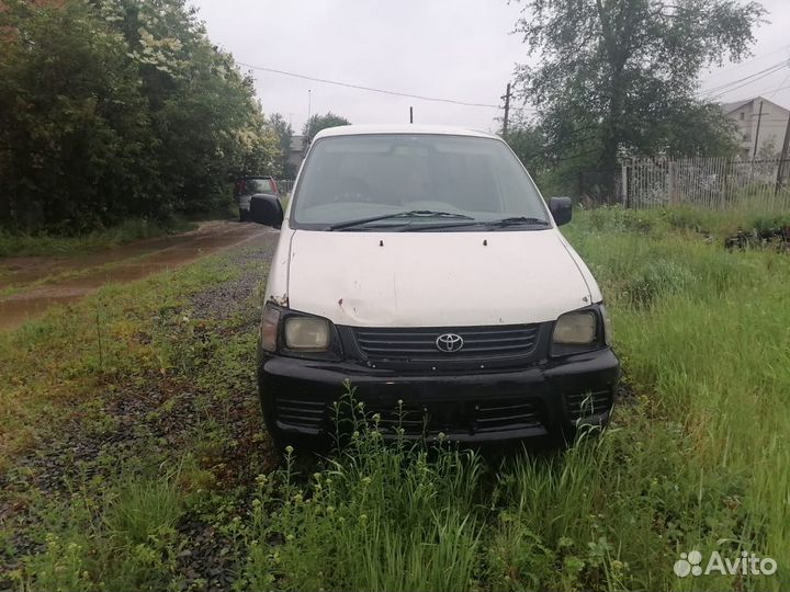 Toyota Lite Ace 1.8 AT, 2000, битый, 110 000 км