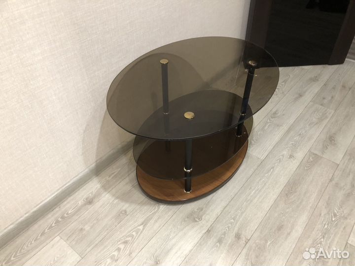 Журнальный столик