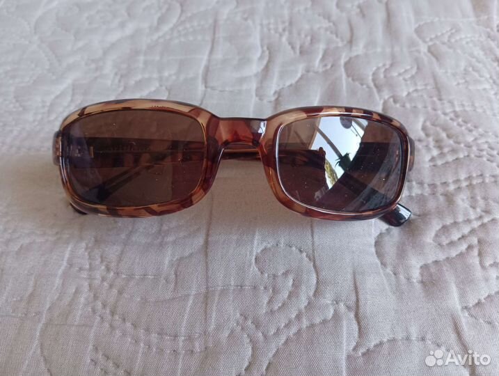 Солнцезащитные очки женские