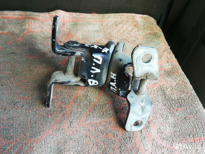 Петля Мазда CX-7