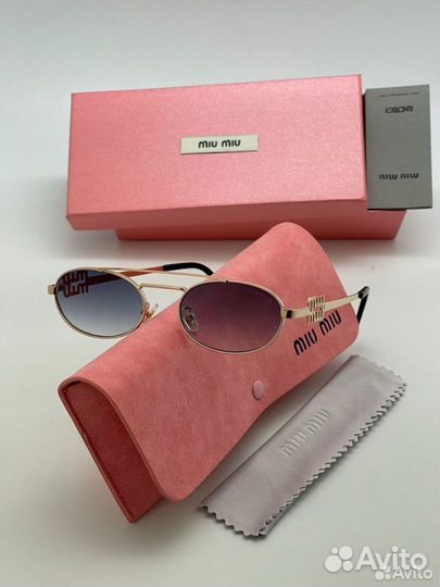 Солнцезащитные очки miu miu