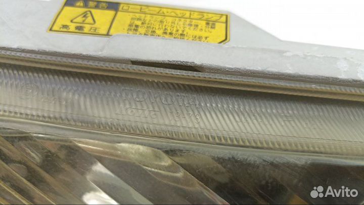 Фара правая Toyota Corolla Spacio NZE121