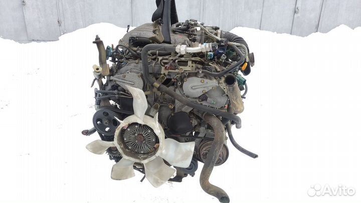Двигатель VQ35-DE Nissan Elgrand E50