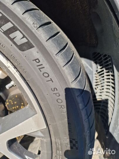 Michelin Pilot Sport 4 SUV 285/40 R21 24B