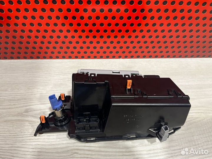 Беспроводное зарядное устройство Lexus Rx 4 450Н