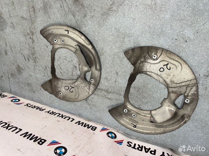 Пыльник тормозного диска передний правый Bmw X5