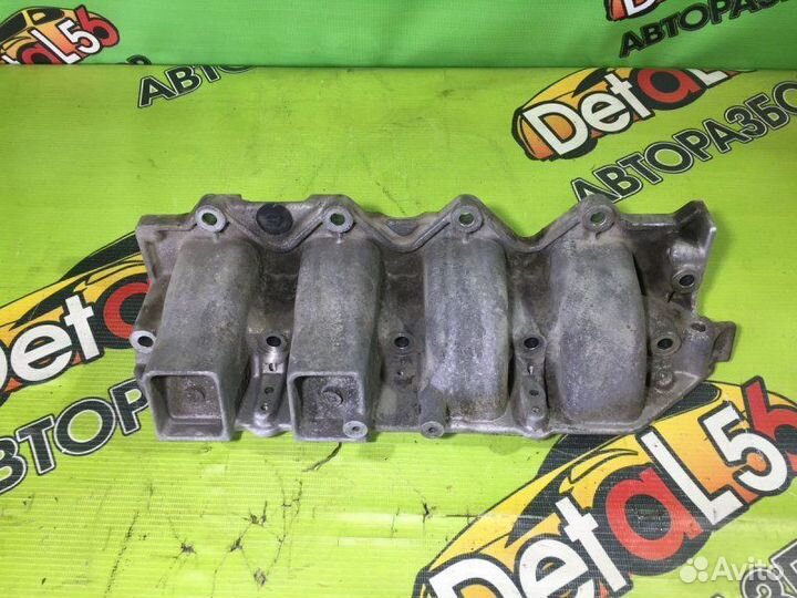 Коллектор впускной Renault Megane 2