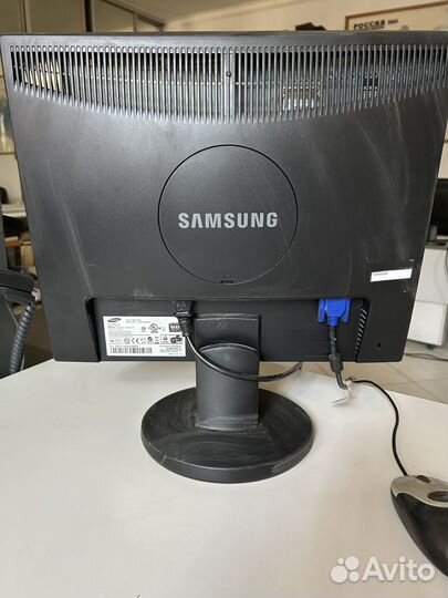Монитор Samsung SyncMaster 943N 19