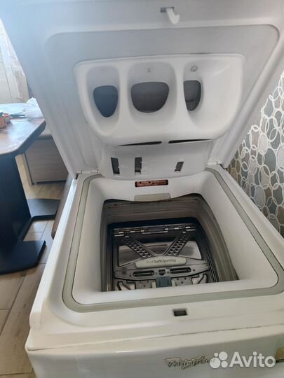 Стиральная машина с вертикальной загрузкой