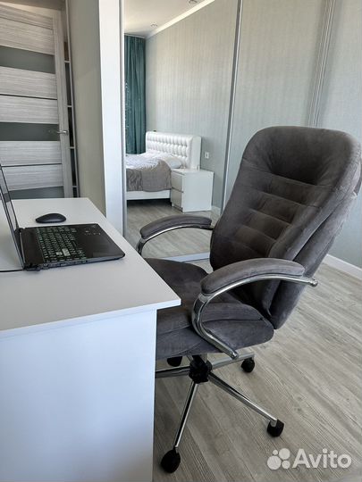 Офисный кресло руководителя Chairman Home 795