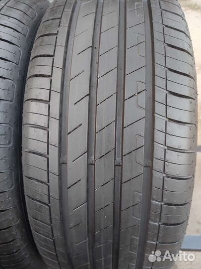 Goodyear EfficientGrip Performance 215/55 R17 94V