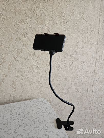 Универсальный настольный держатель для телефона