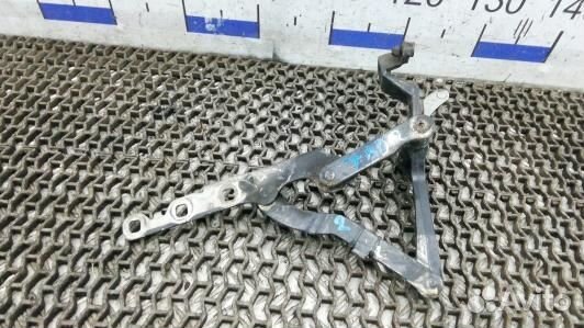 Петля капота mercedes benz S-class W221 (7AD12D502