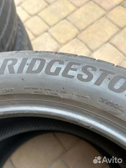 Bridgestone Alenza 001 275/45 R20 и 305/40 R20 110Y