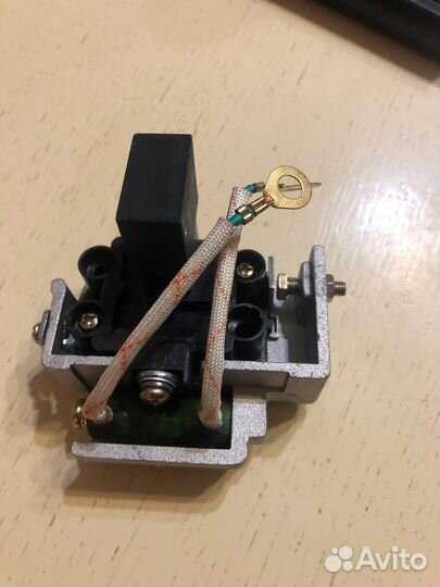 Регулятор напряжения