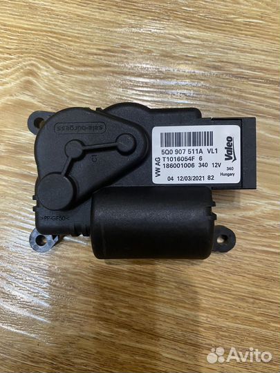 Электромотор заслонк отопителя VAG