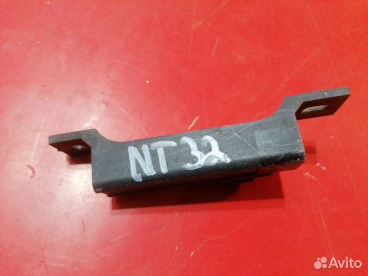 Антенна бесключевого доступа Nissan Teana J32