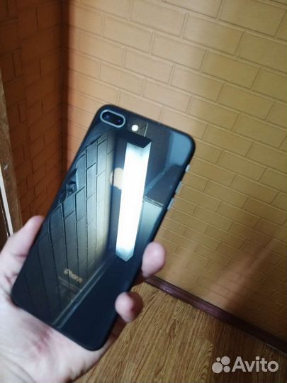 Телефон iPhone 8 plus