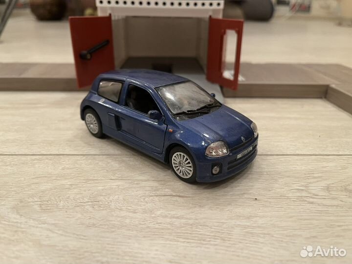 Рено clio v6 моделька