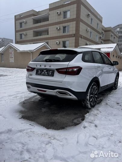 LADA Vesta Cross 1.8 CVT, 2024, 10 км