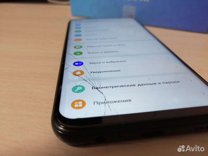 Телефон + часы