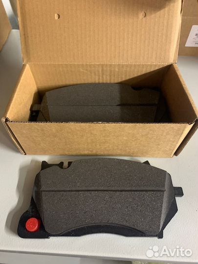 Колодки тормозные передние Porsche 971