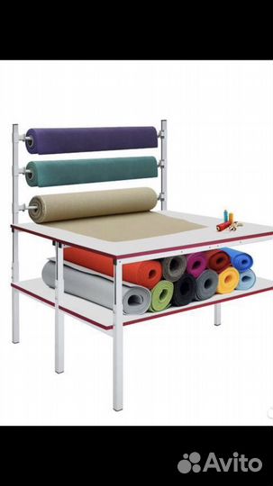 Раскроенный швейный стол
