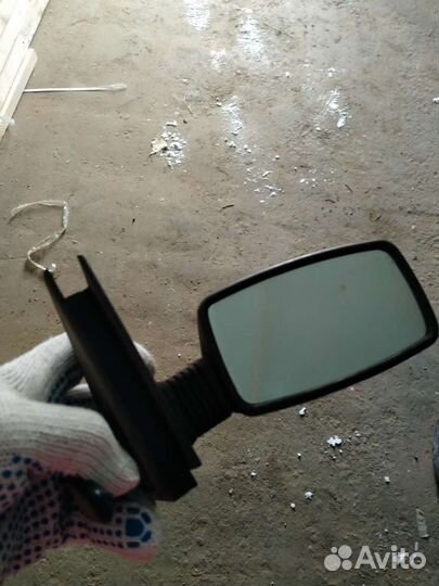 Продается оригинальное зеркало заднего вида