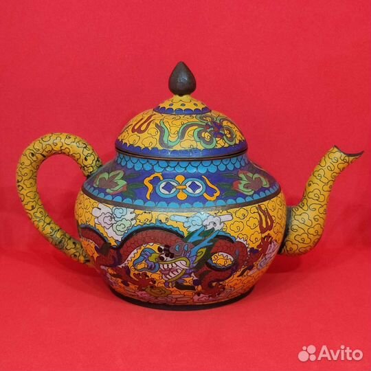 Покупку и реализация антиквариата