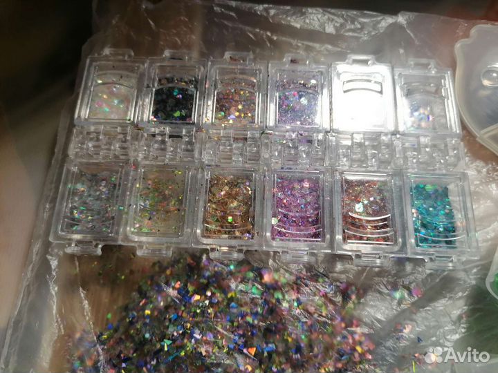 Декор для маникюра (камифубики, стразы и др)