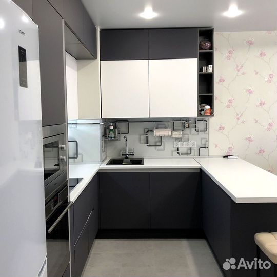 Кухня современная на заказ. Доставка и сборк