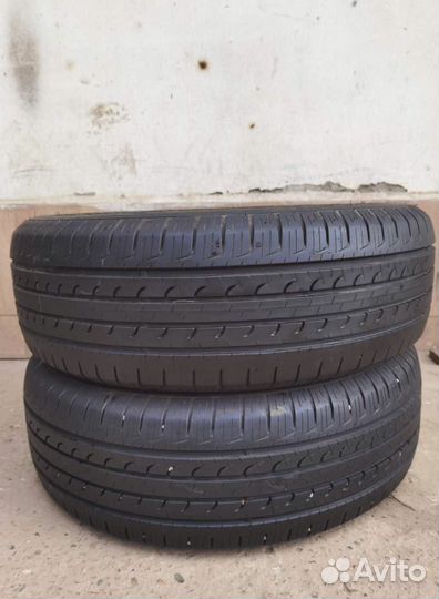 Goodyear EfficientGrip SUV 4x4 215/60 R17 96H
