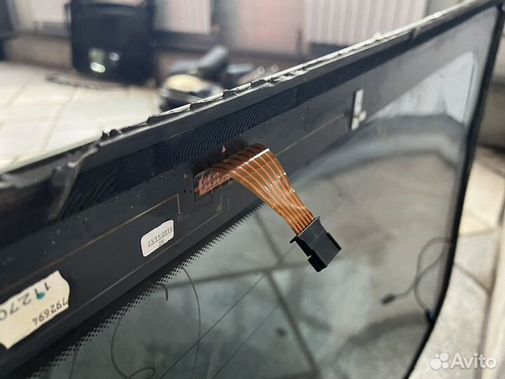 Заднее стекло BMW F10