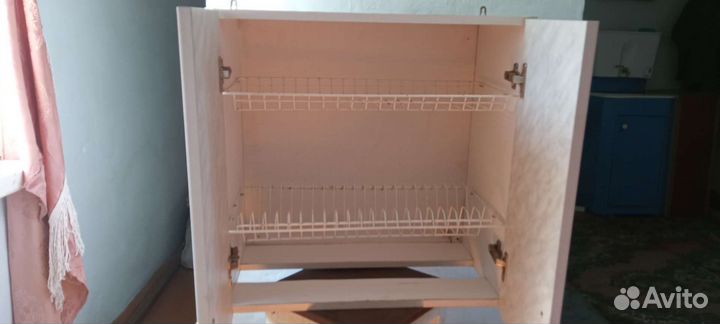 Кухонный шкаф с сушилкой