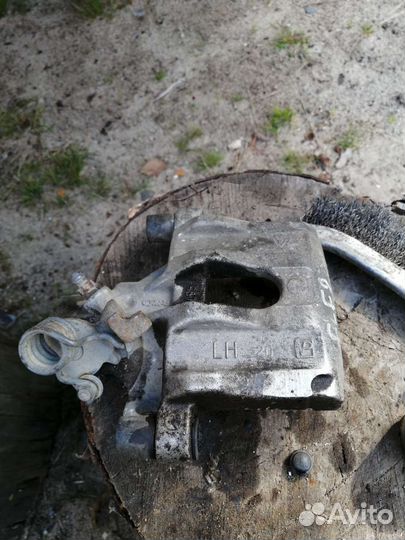 Суппорт задний