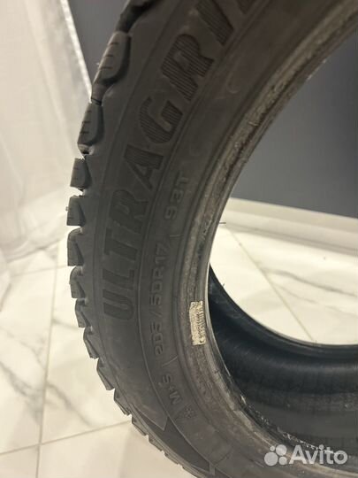 Goodyear UltraGrip Ice 205/50 R17 93T