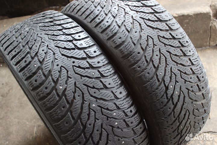 Nokian Tyres Hakkapeliitta 9 215/55 R17 98T