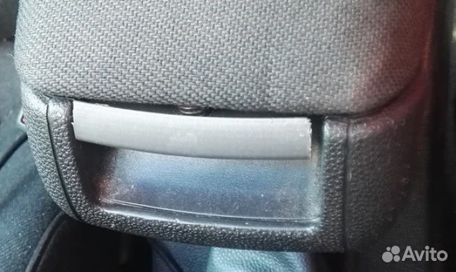 Ручка подлокотника Opel Astra H и Zafira B