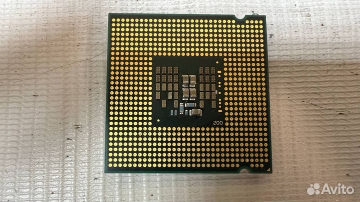 Процессор Intel Core 2 Quad Q8300 LGA775 4 ядра