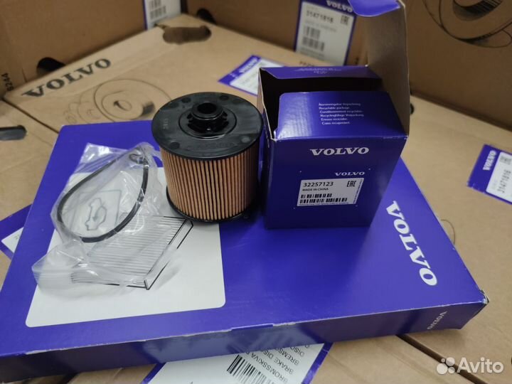 Фильтр масляный для Volvo XC40 32257123
